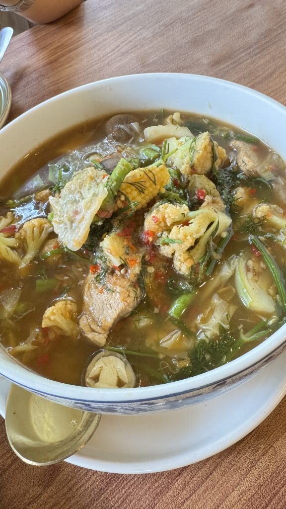 ธารน้ำริมแพ