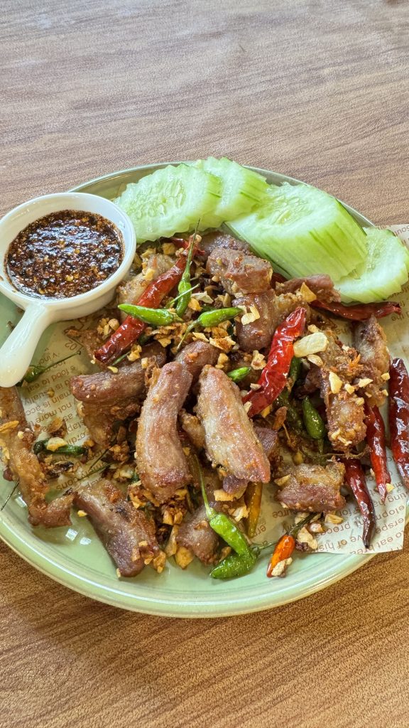 ธารน้ำริมแพ