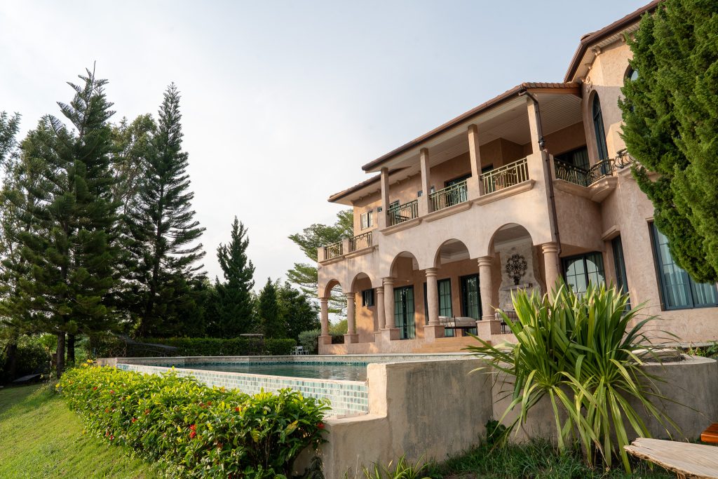 Lagoon Cafe Khaoyai คาเฟ่เขาใหญ่ริมลากูน วิวภูเขา