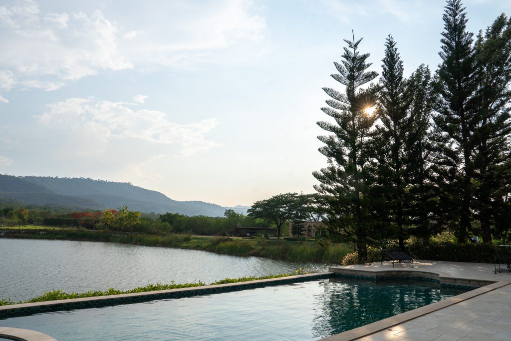 Lagoon Cafe Khaoyai คาเฟ่เขาใหญ่ริมลากูน วิวภูเขา