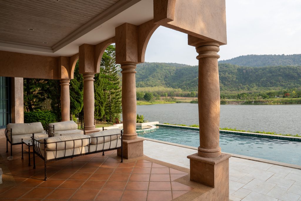 Lagoon Cafe Khaoyai คาเฟ่เขาใหญ่ริมลากูน วิวภูเขา